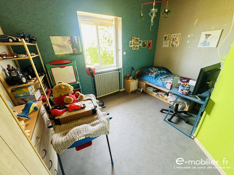 Maison - 190 m² - 8 pièces