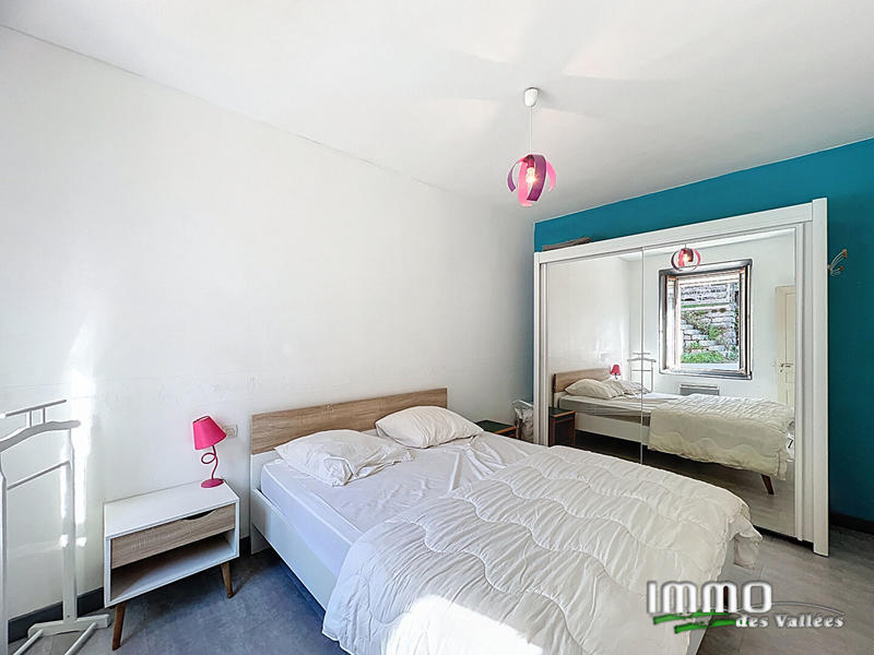 Appartement - 93 m² - 4 pièces