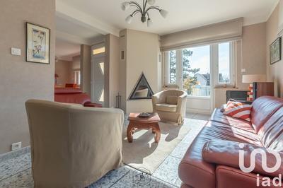 Maison - 164 m² - 8 pièces