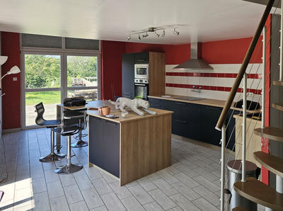 Maison - 142 m² - 6 pièces