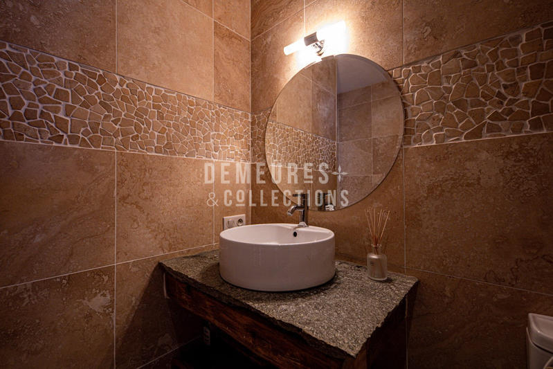 Appartement - 64 m² - 2 pièces