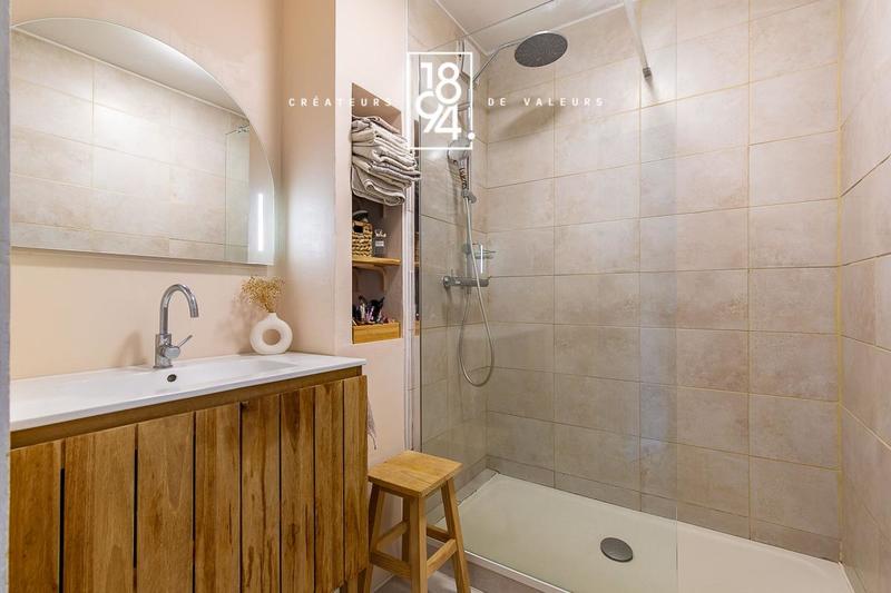 Appartement - 65 m² - 3 pièces