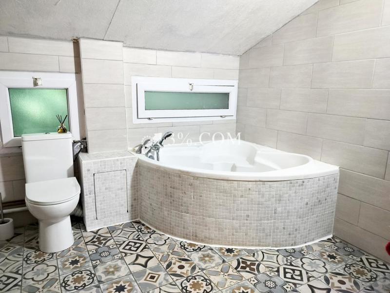 Maison en pierre - 145 m² - 8 pièces