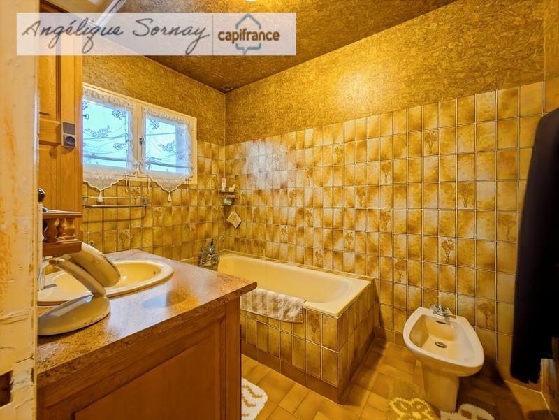 Maison - 207 m² - 7 pièces