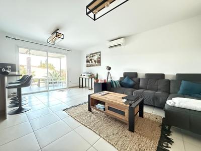 Maison - 101 m² - 5 pièces