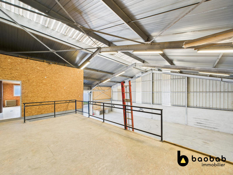 Local d'activités - 345 m² - 4 pièces