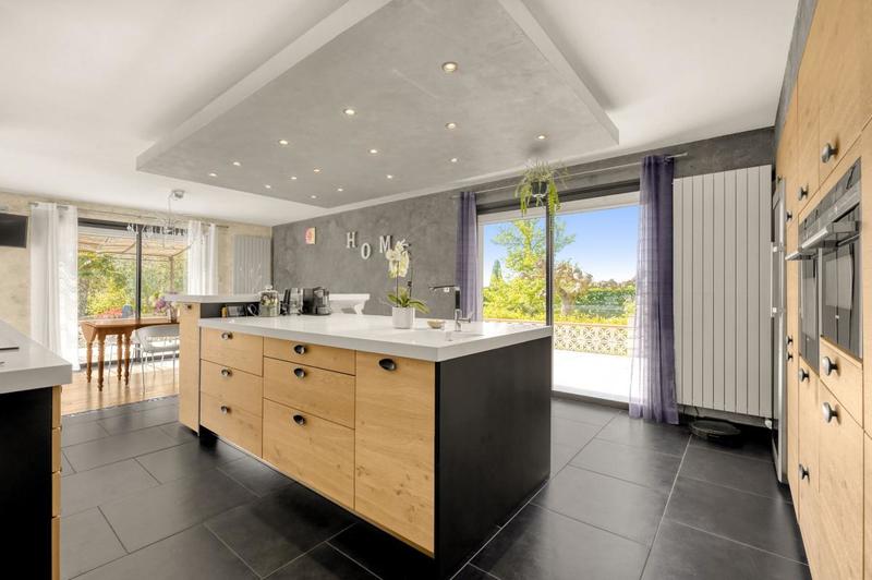 Maison - 192 m² - 5 pièces