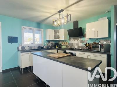 Maison - 102 m² - 4 pièces