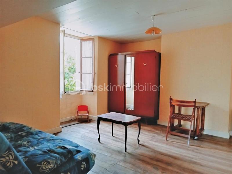 Maison en pierre - 155 m² - 6 pièces