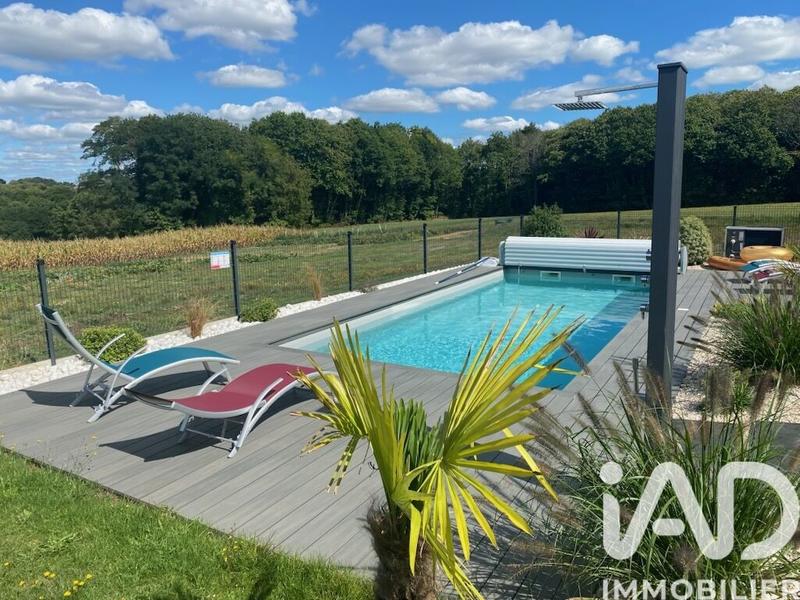 Maison - 226 m² - 8 pièces