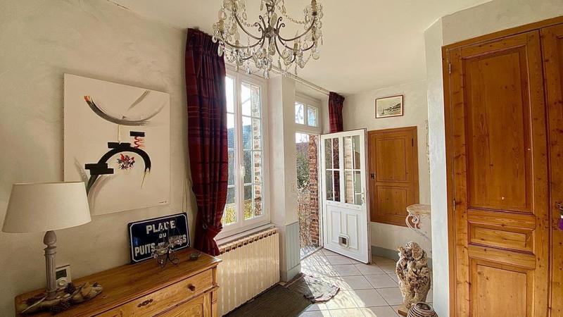 Propriété - 105 m² - 10 pièces