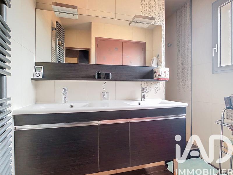 Maison - 166 m² - 8 pièces