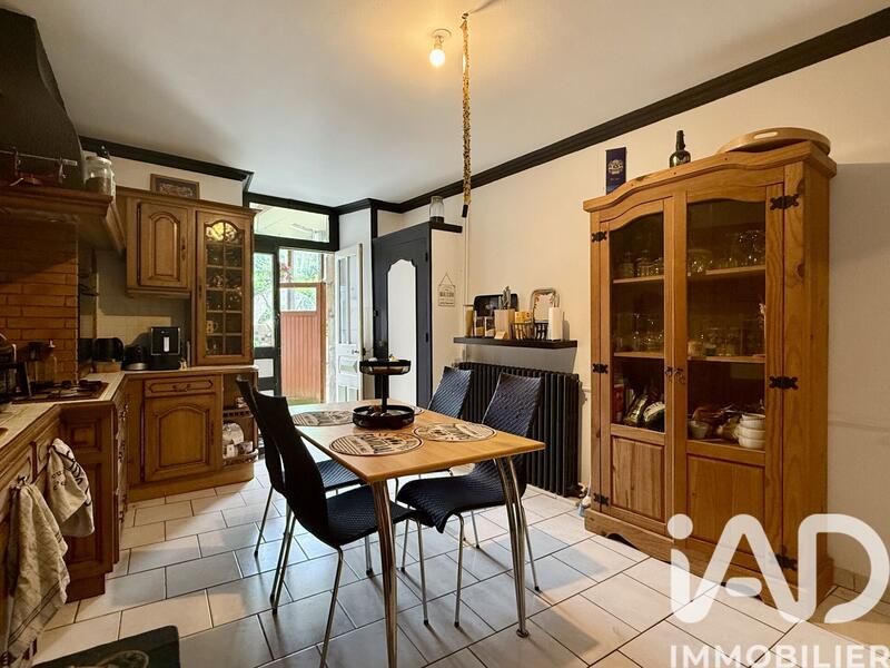 Immeuble - 215 m² - 2 pièces