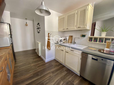 Appartement - 146 m² - 7 pièces