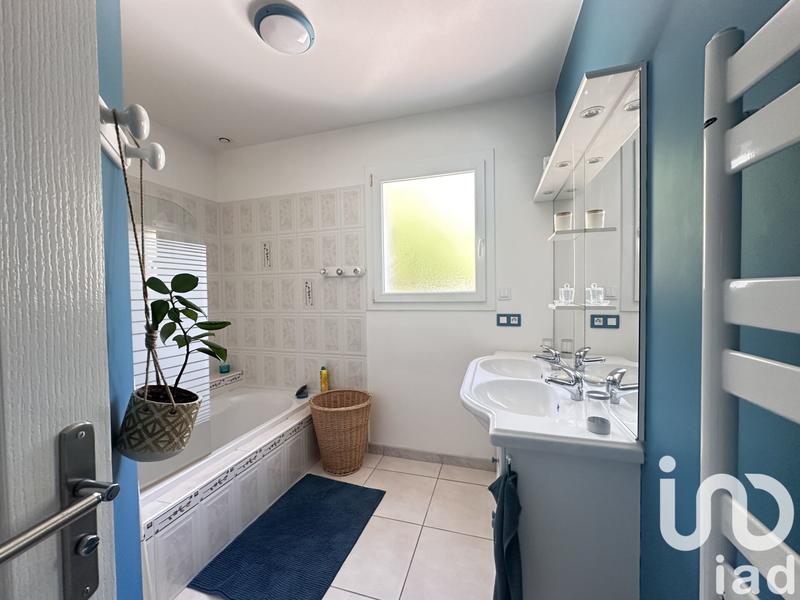 Maison - 178 m² - 10 pièces