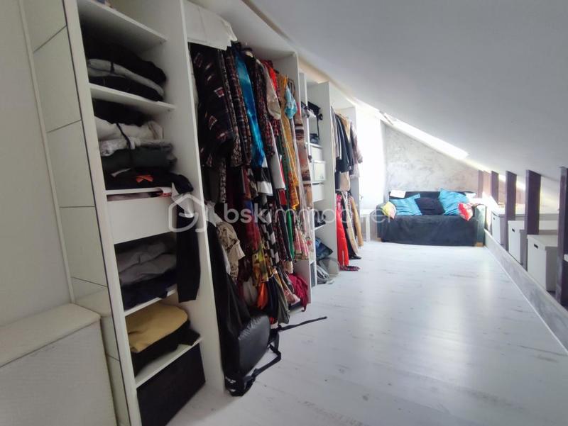 Maison traditionnelle - 135 m² - 8 pièces