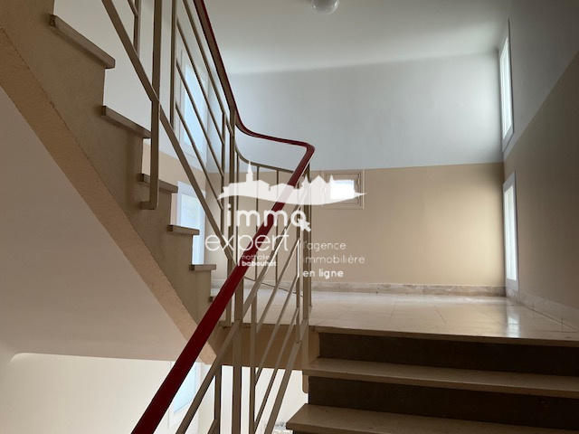 Appartement - 84 m² - 5 pièces