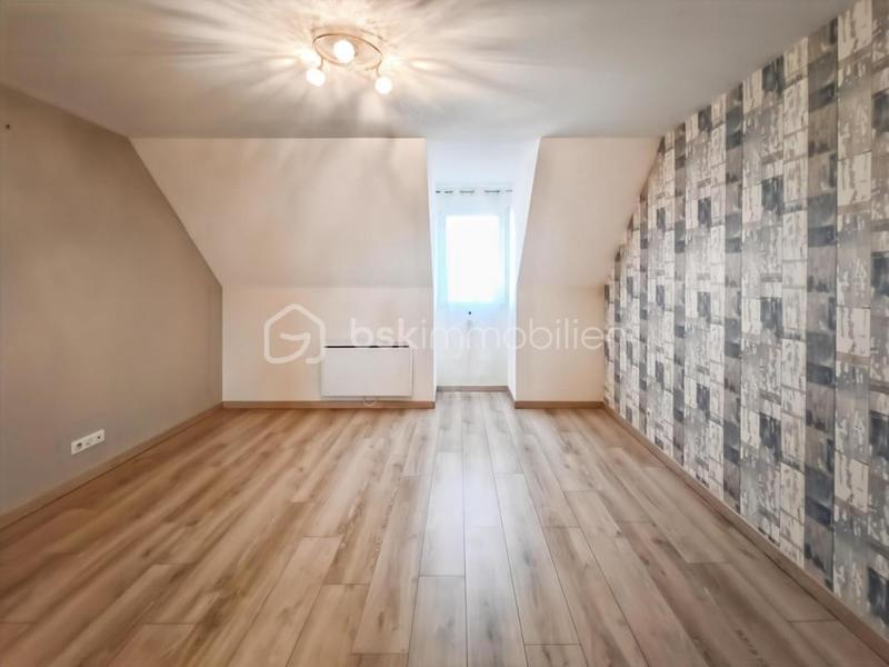 Maison traditionnelle - 152 m² - 6 pièces