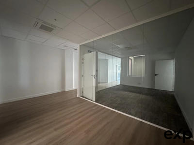 Bureau - 215 m²