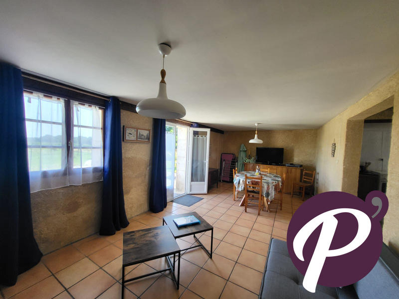 Maison - 850 m² - 38 pièces