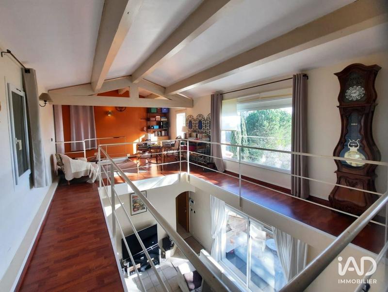 Maison - 235 m² - 4 pièces