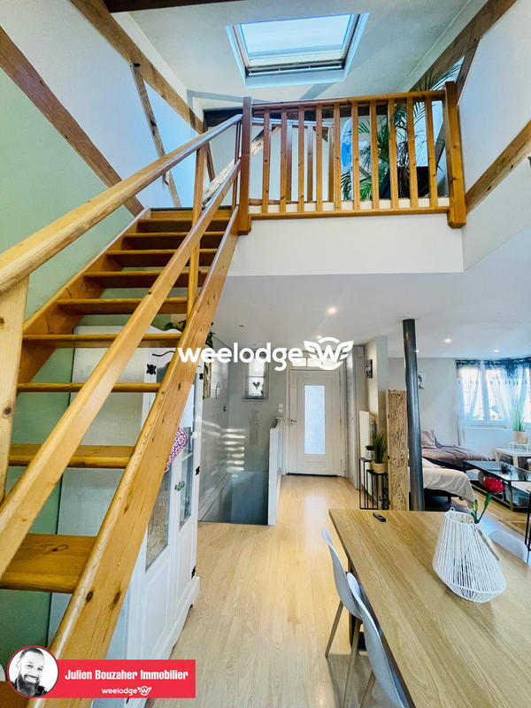 Maison - 93 m² - 5 pièces