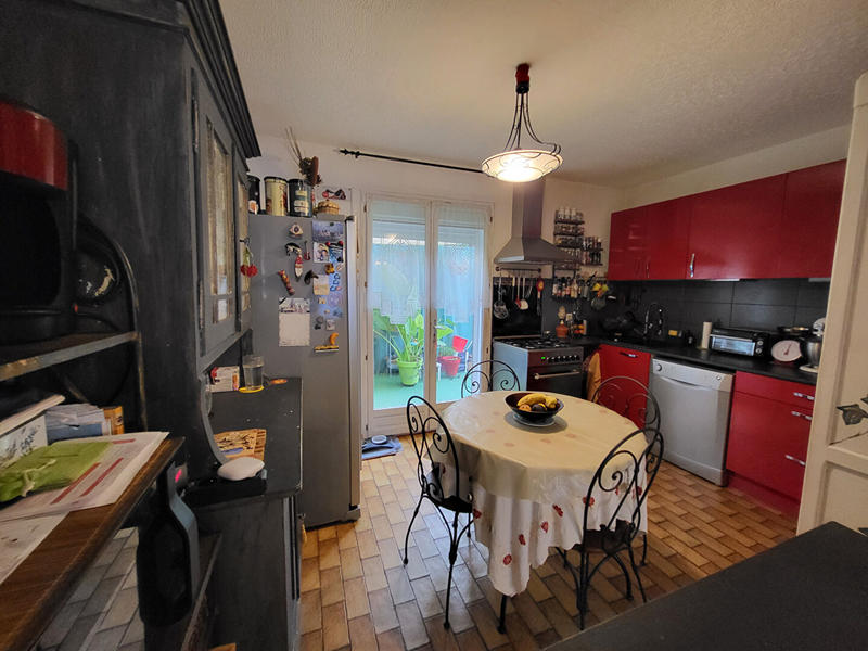 Maison - 90 m² - 5 pièces