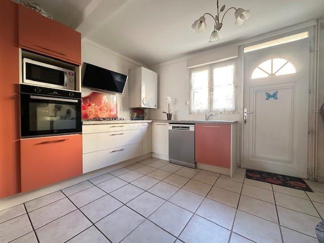 Maison - 104 m² - 5 pièces