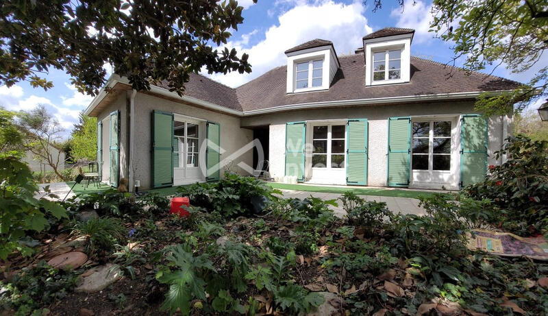 Maison traditionnelle - 134 m² - 6 pièces