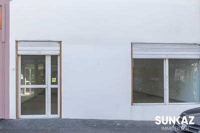 Local d'activités - 70 m² - 2 pièces