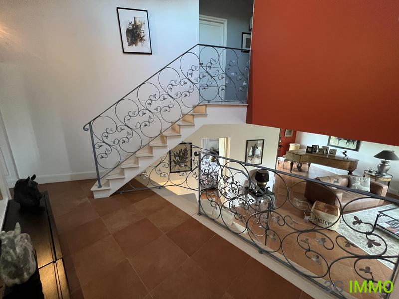 Maison contemporaine - 190 m² - 8 pièces