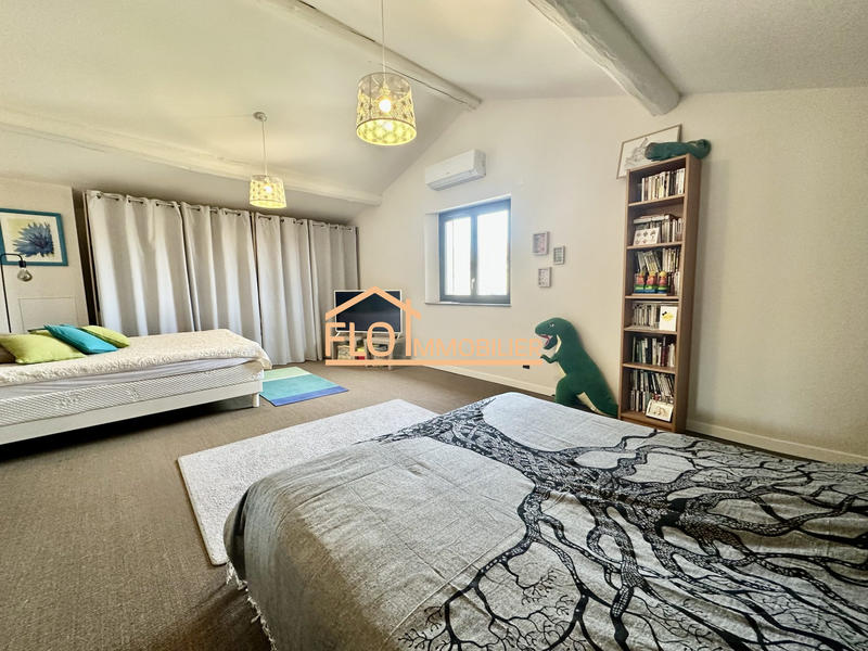 Maison - 500 m² - 5 pièces