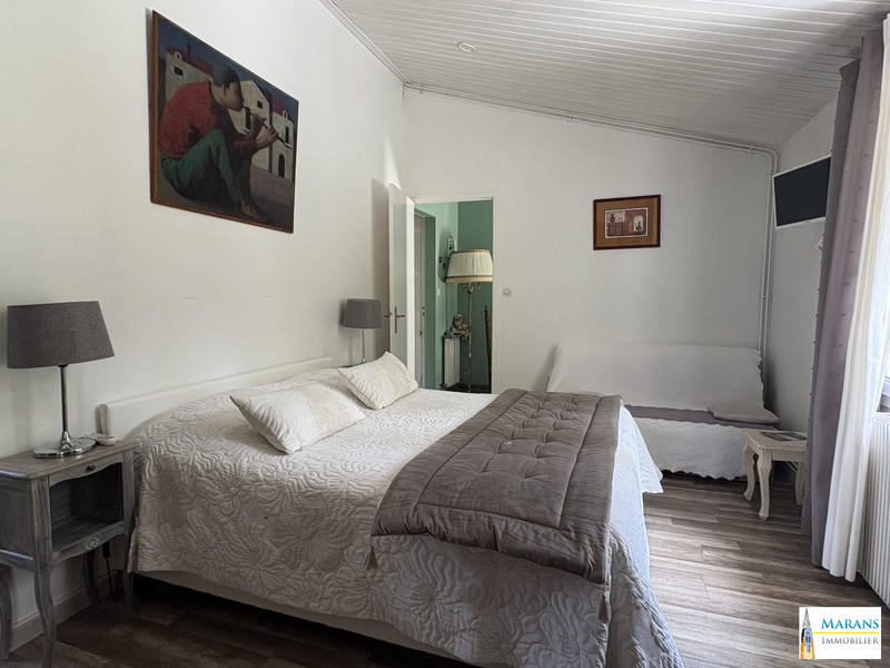 Maison - 309 m² - 10 pièces