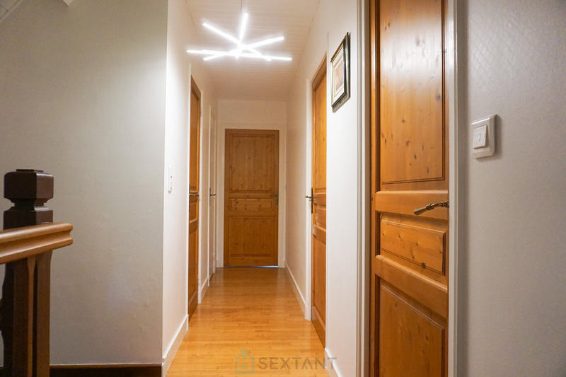 Maison - 192 m² - 5 pièces