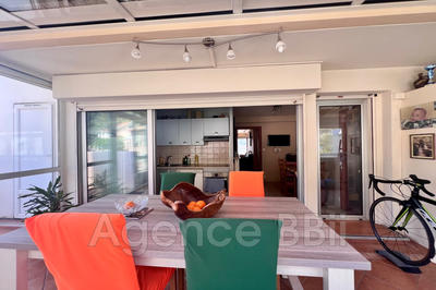 Appartement - 61 m² - 2 pièces