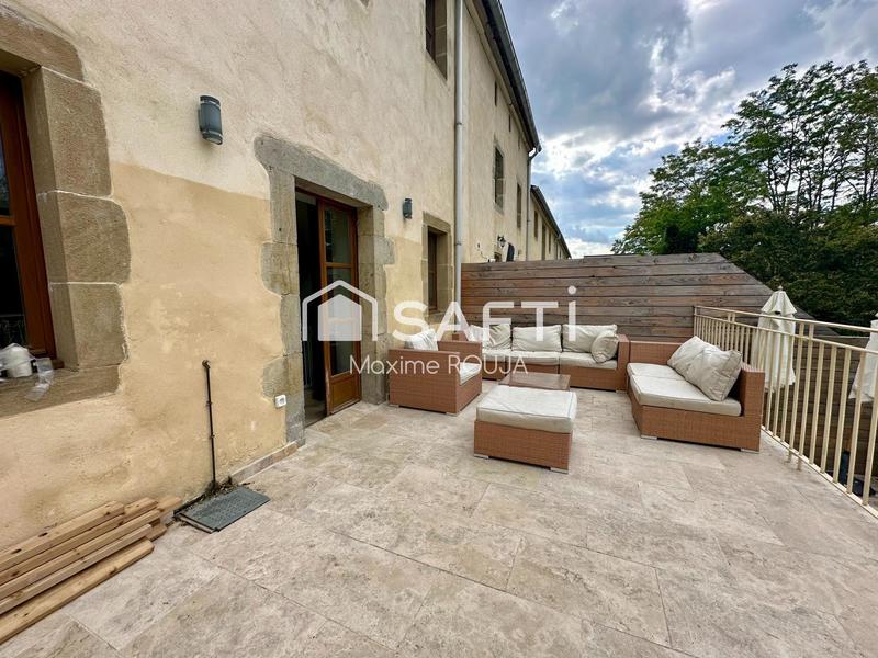 Maison - 244 m² - 6 pièces