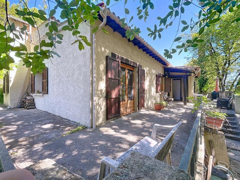 Maison - 165 m² - 6 pièces