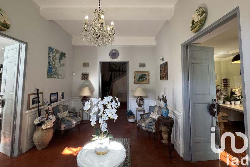 Maison - 400 m² - 10 pièces