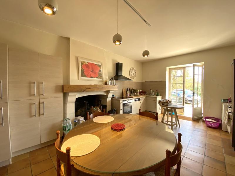 Maison - 215 m² - 8 pièces