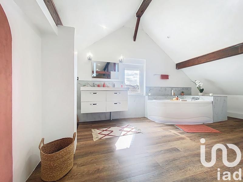 Maison - 155 m² - 7 pièces