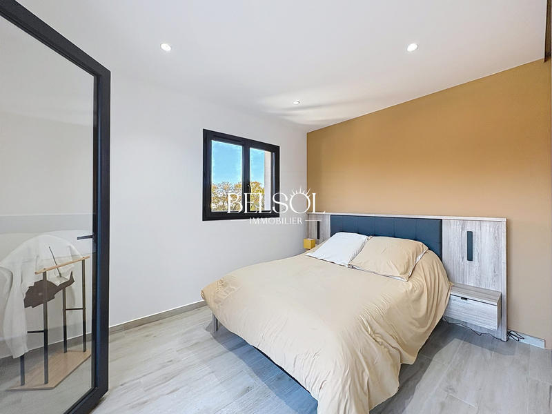 Villa - 140 m² - 5 pièces