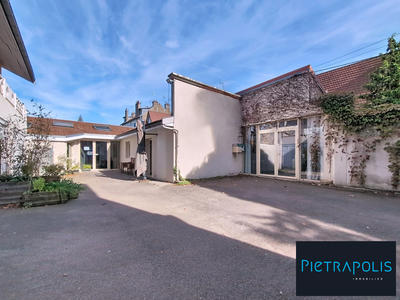 Bureau - 215 m² - 6 pièces