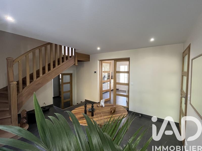 Maison - 370 m² - 10 pièces