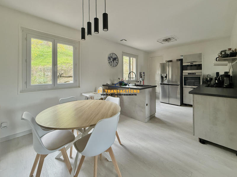 Maison - 144 m² - 5 pièces