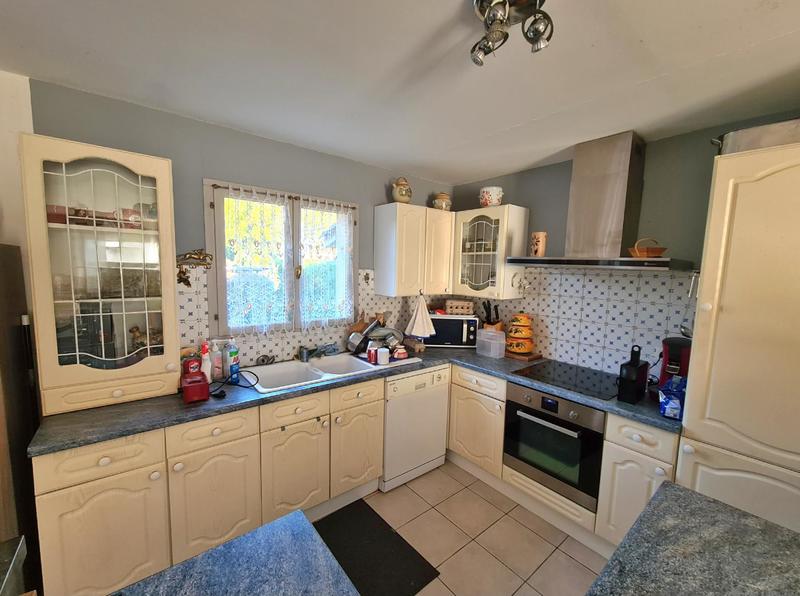 Maison - 185 m² - 8 pièces