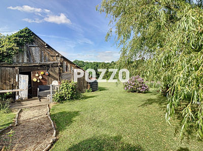 Maison - 230 m² - 8 pièces