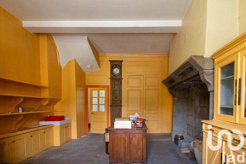 Maison - 260 m² - 10 pièces