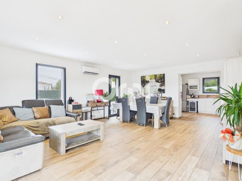 Maison - 93 m² - 3 pièces