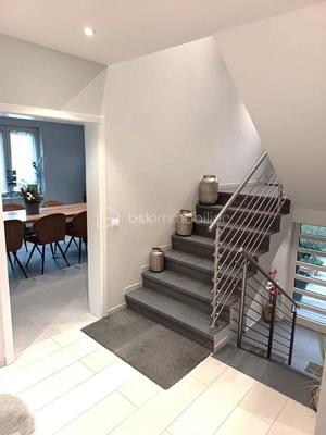 Maison - 190 m² - 8 pièces