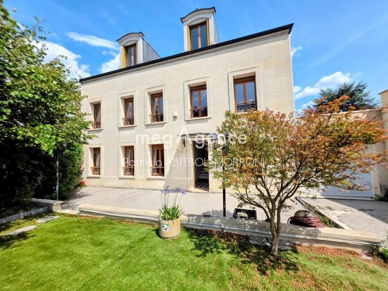 Maison - 190 m² - 7 pièces